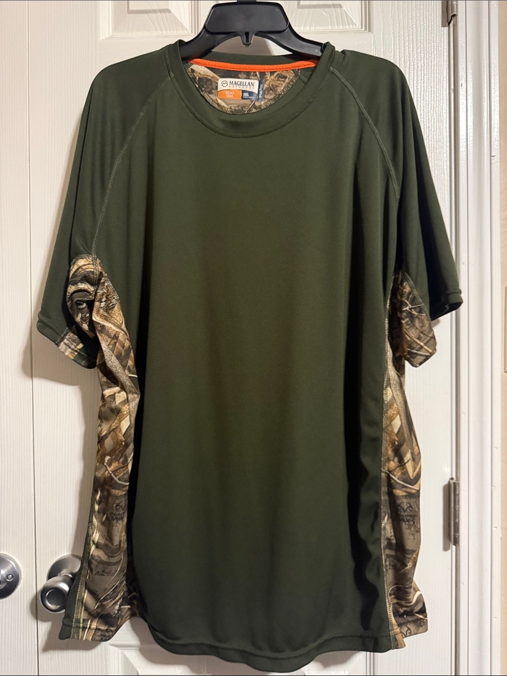 Magellan Outdoors Olive Green Short Sleeve Performance Tee with Camo Panels 2XL